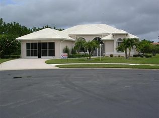 4922 Laurel Hill Dr, Venice, FL 34293