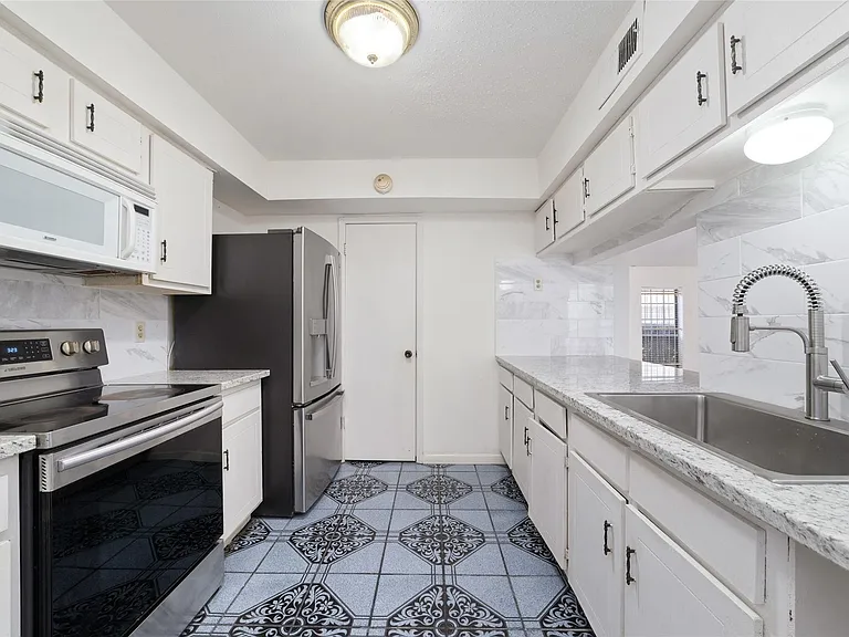 4022 Belle Park Dr #4022 — Photo 13
