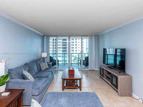 4th image of 2501 N Ocean Dr #708