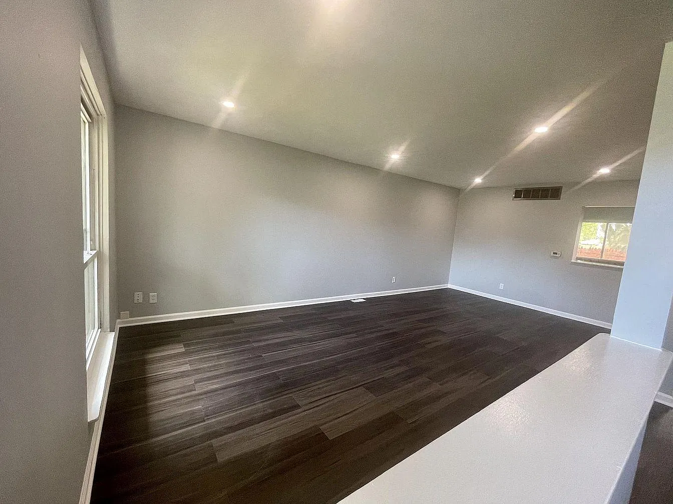 4 bed, 1.5 bath, 2151 sqft, $3,000 — Photo 4