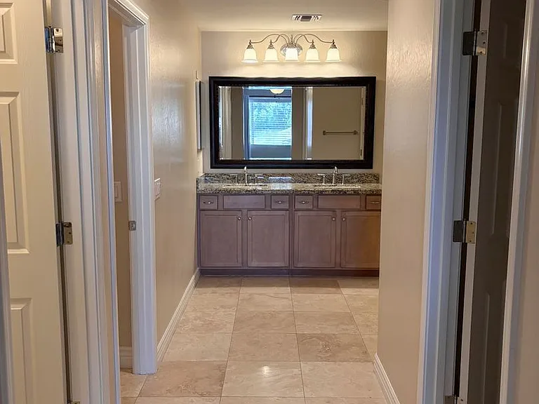 2565 E Southern Ave #16 — Photo 21