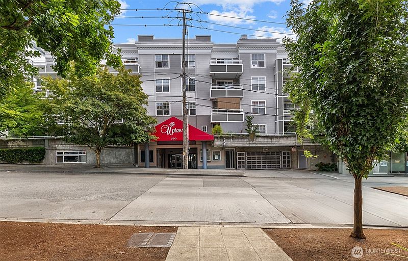 2nd image of 520 2nd Avenue W #201