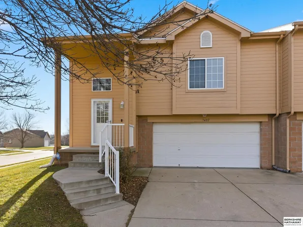 7402 N 77th Ter, Omaha, NE 68122