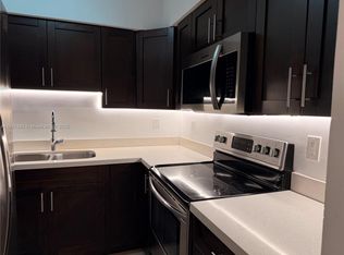 10001 W Bay Harbor Dr APT 407, Bay Harbor Islands, FL 33154