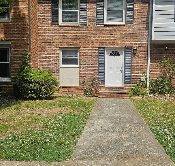 1474 Twin Branches Cir SE — Photo 1
