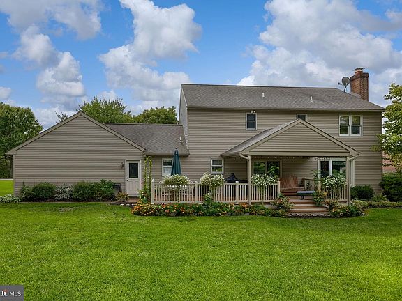 5th image of 24 Countryside Ln