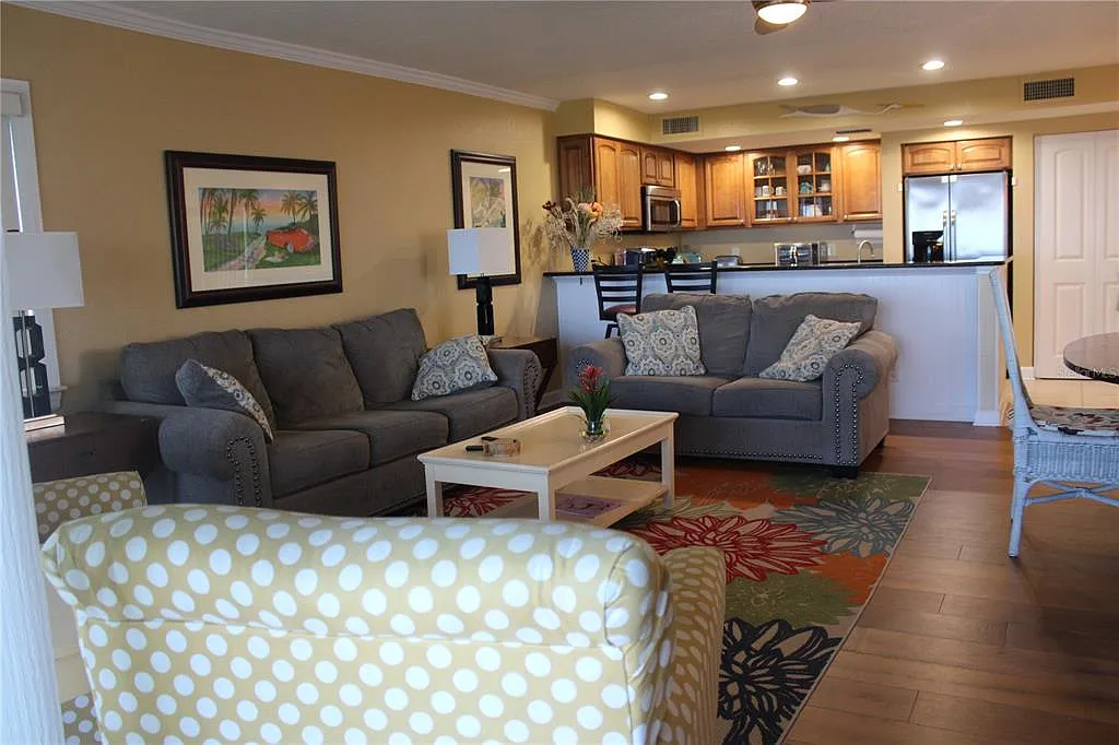 2 bed, 2.0 bath, 1565 sqft, $3,000 — Photo 3