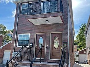 4645 Bowne St, Flushing, NY 11355