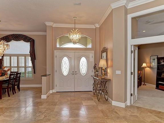 3rd image of 18651 Avenue Capri