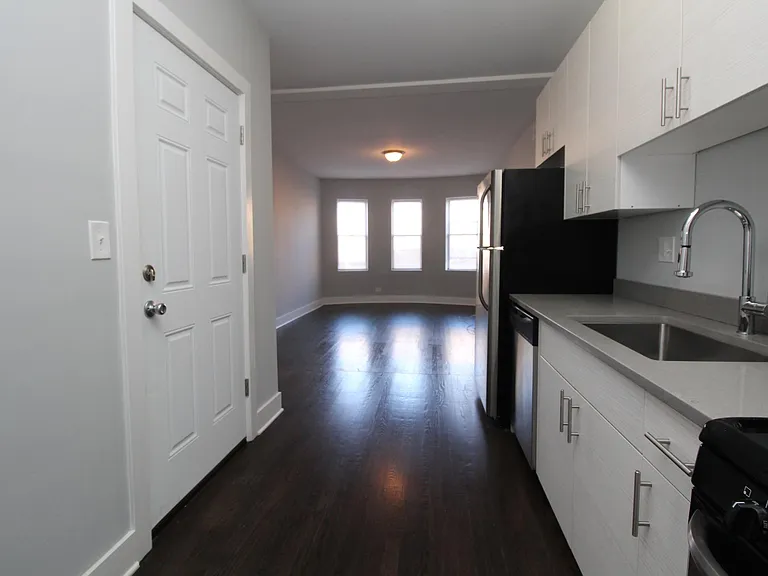 2128 N Sawyer Ave #2E — Photo 7