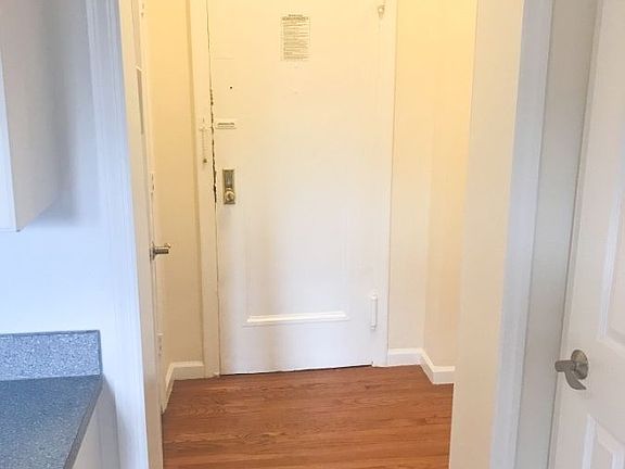 3rd image of 53 W 72nd St APT 7J