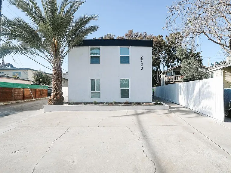 2720 Figueroa Blvd #E — Photo 11