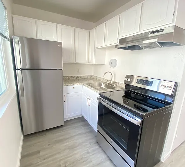 518 Avenue Alhambra #2-EL — Photo 1