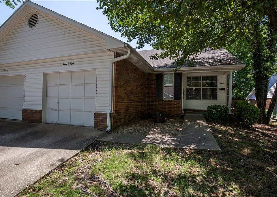1st image of 308 S 11th Pl