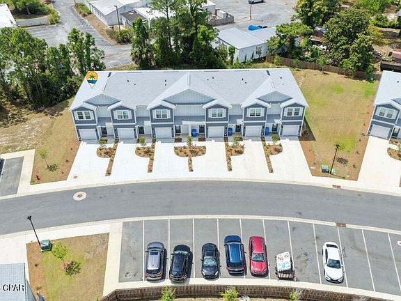 3rd image of 200 Palmeras Marinas Ln