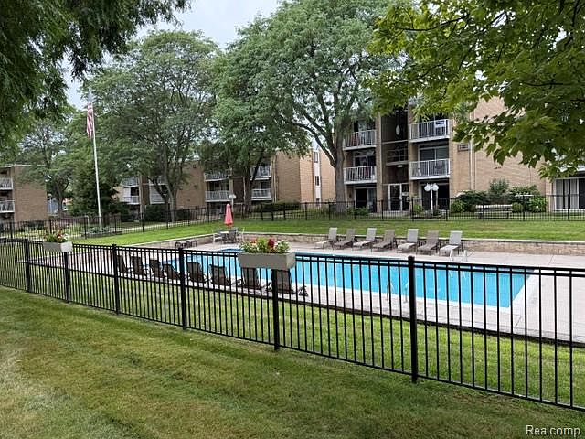 1st image of 4909 Crooks Rd APT D1