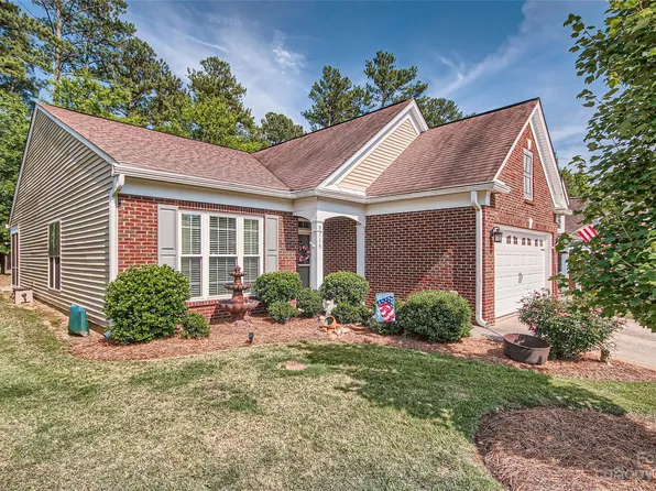9715 Kestral Ridge Dr, Charlotte, NC 28269