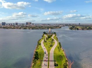 11930 N Bayshore Dr APT 404, North Miami, FL 33181