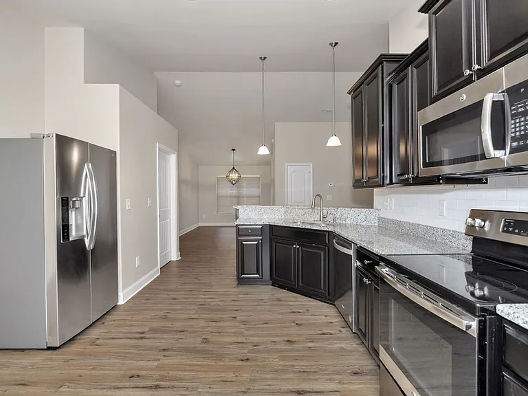 130 Tybee Dr — Photo 10