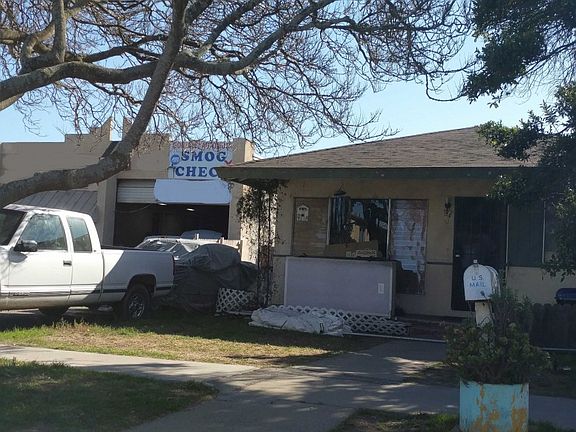 3rd image of 1112 W Cypress St
