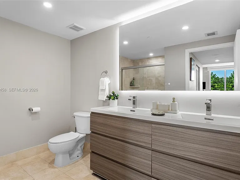 2475 Brickell Ave #708 — Photo 8