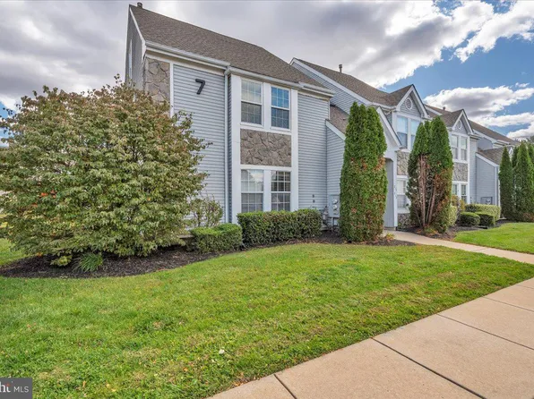 209 Loring Ct, Sewell, NJ 08080