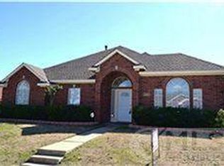 2310 McIntosh Dr, Garland, TX 75040