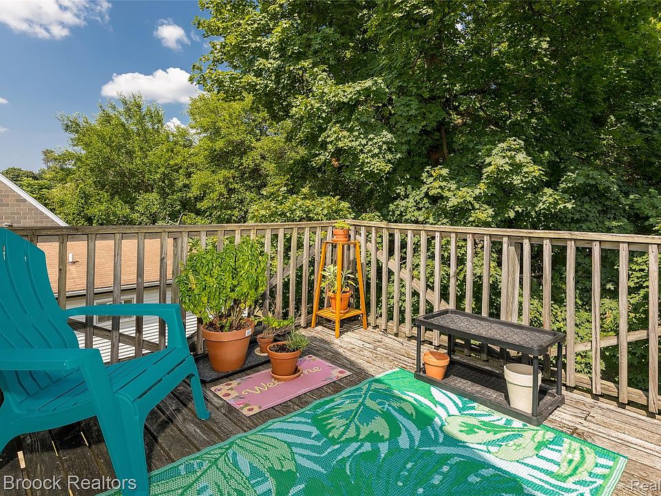 401 Pingree Blvd, photo 23