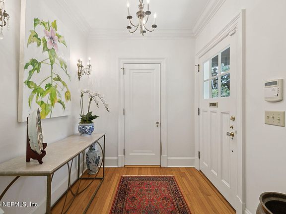 4th image of 1840 SHADOWLAWN Street