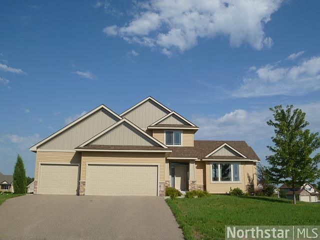 1st image of 502 Deerview Dr SE