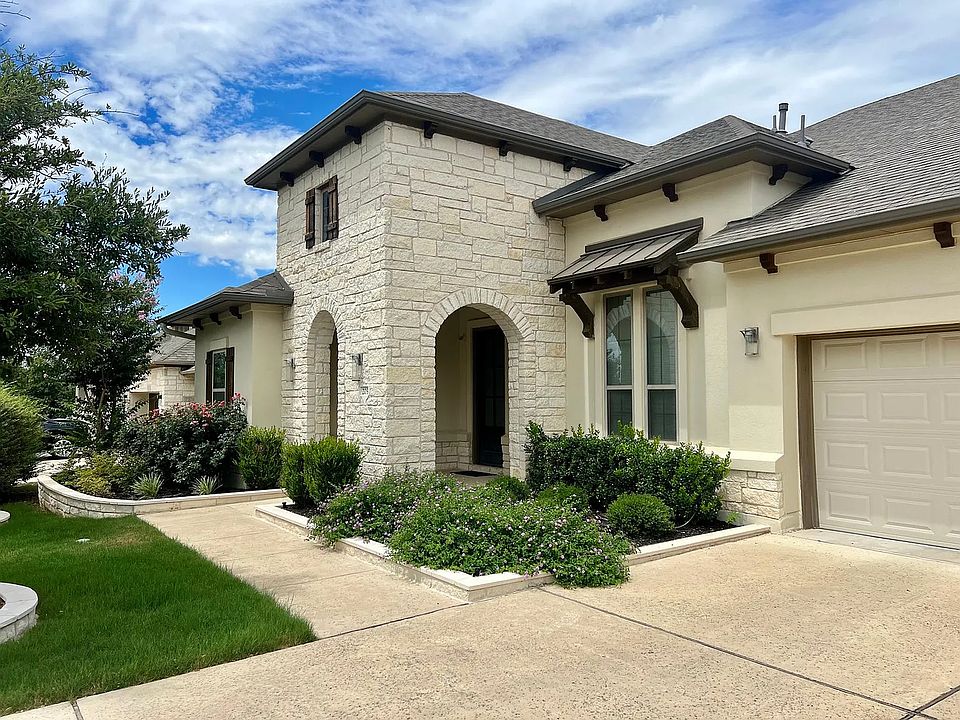 1st image of 205 Barefoot Park Ln