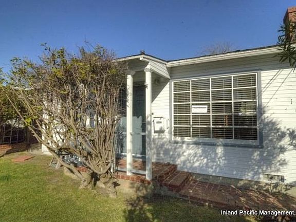 3rd image of 1804 Pacific Ave