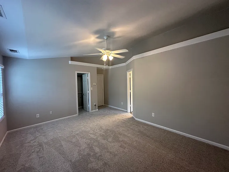 1840 Laurel Oak Ln — Photo 31