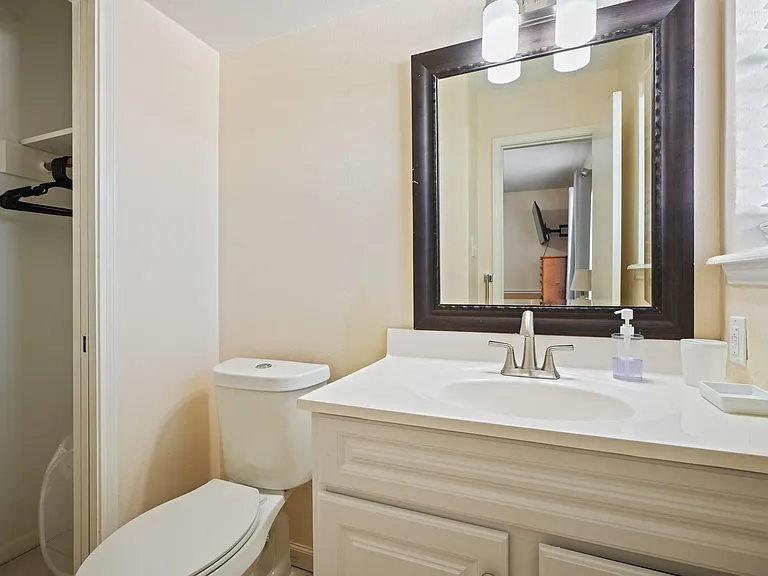 1218 S Johnson St — Photo 22