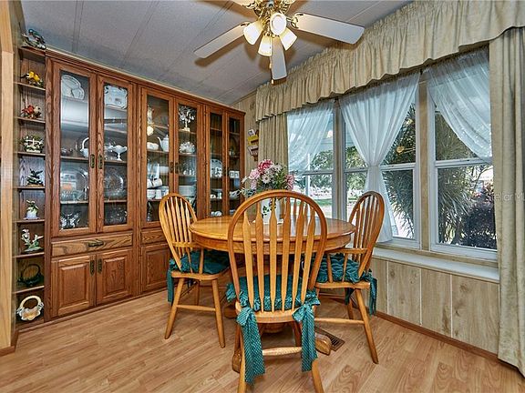 5th image of 1660 Sunshine Ln