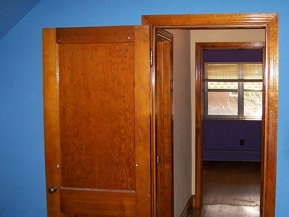 3rd image of 411 Juniper St NW