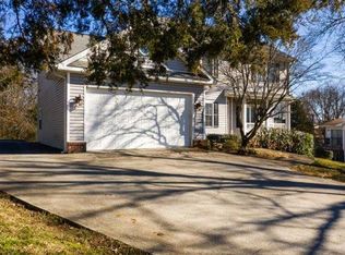 612 Loop Rd, Knoxville, TN 37934