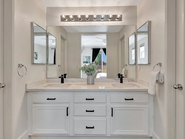 2822 Escala Cir — Photo 30