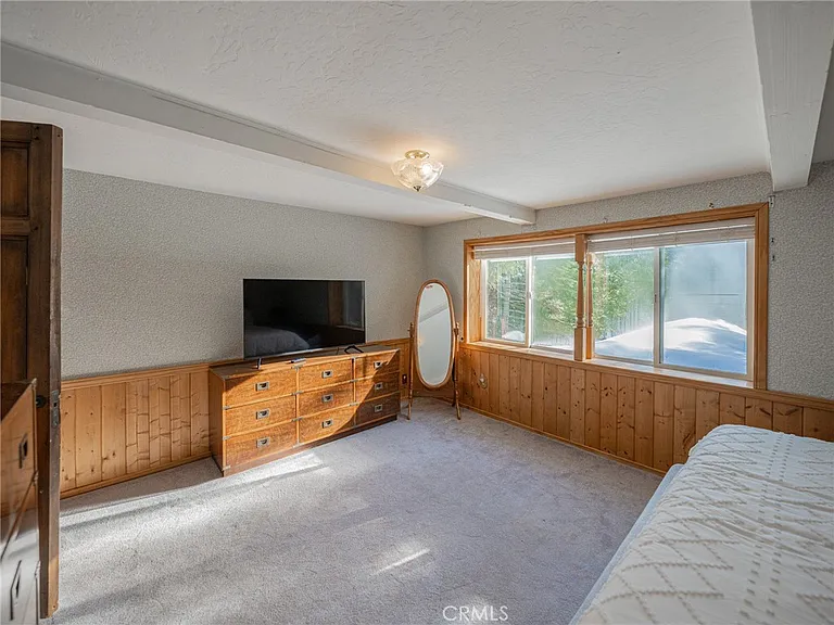 233 Corona Cir — Photo 36