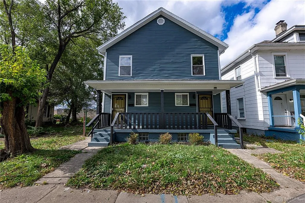 2 bed, 1.0 bath, $1,100 — Photo 1