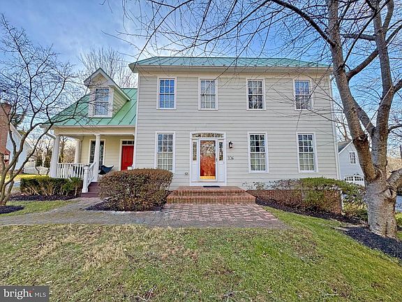 2nd image of 106 Water St
