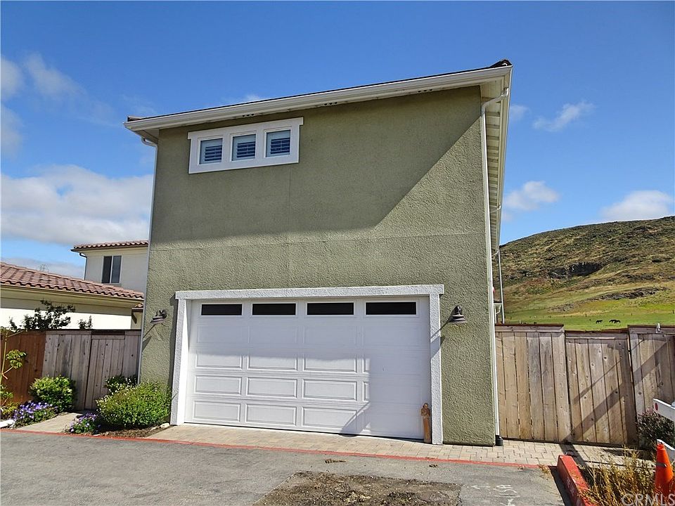 2nd image of 479 Junipero Way