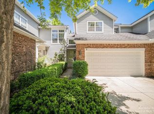 4332 Hillside Dr, Ann Arbor, MI 48105