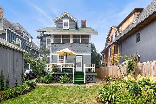 Sold by Corcoran | media 3