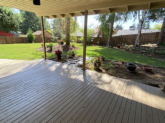 4th image of 10506 NE 37th Ave