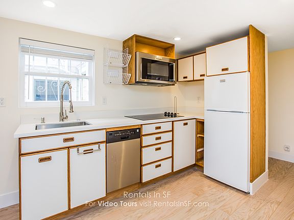 3rd image of 1261 Waller St