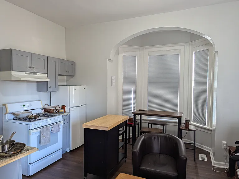 681 Myrtle Ave — Photo 3