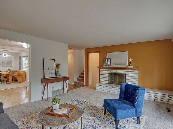 4th image of 2647 E 38th Ave