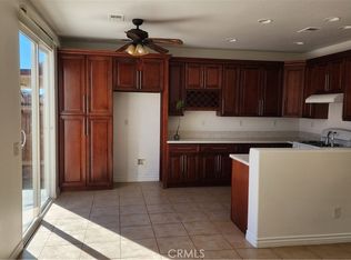 15555 Peace Pipe St, Victorville, CA 92394