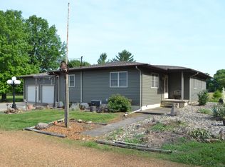 7431 Moake School Rd, Marion, IL 62959